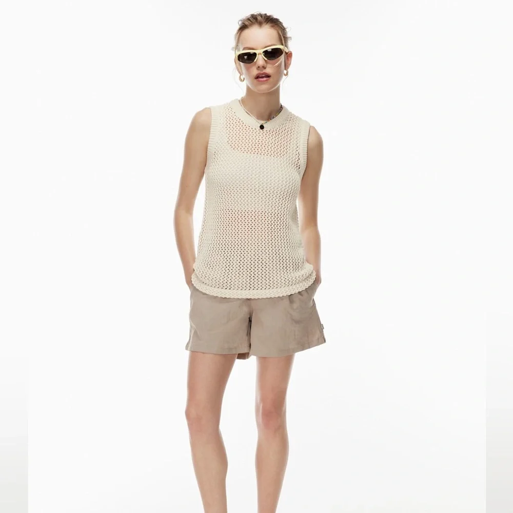 TNA‎ x ARITZIA dundas open knit sweater vest tan size large